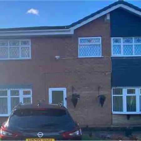 Spacious 5 Bedroom, 2 Living Room, Games Room Wolverhampton Exterior foto